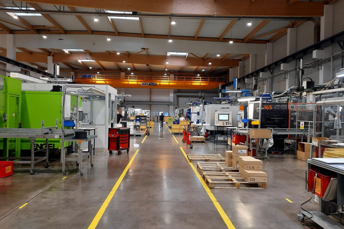 Injection thermoplastique Clayens NP Nord