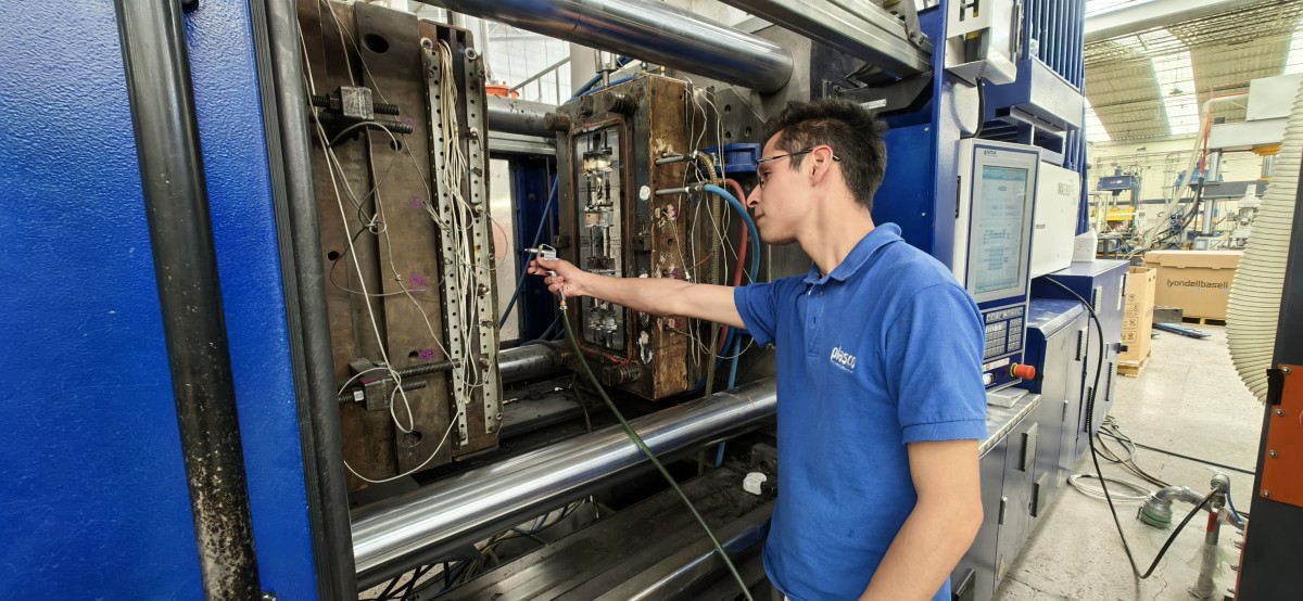Injection et compression des thermodurcissables Plasco