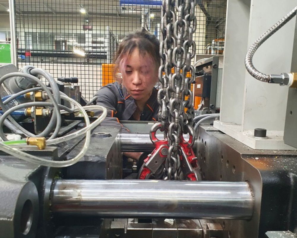 Thermoplastic Injection Clayens NP Savoie