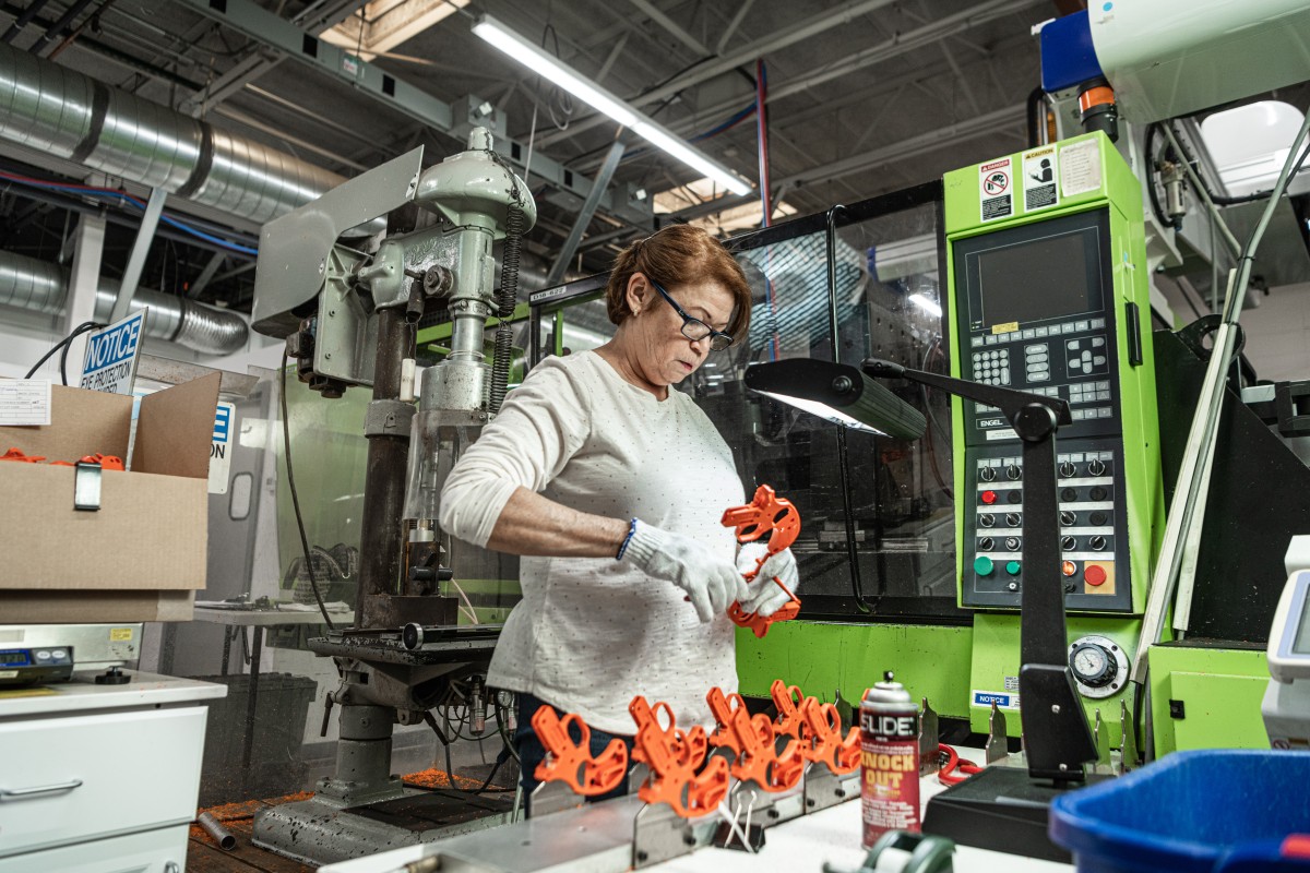 Injection thermoplastique  Clayens Providence